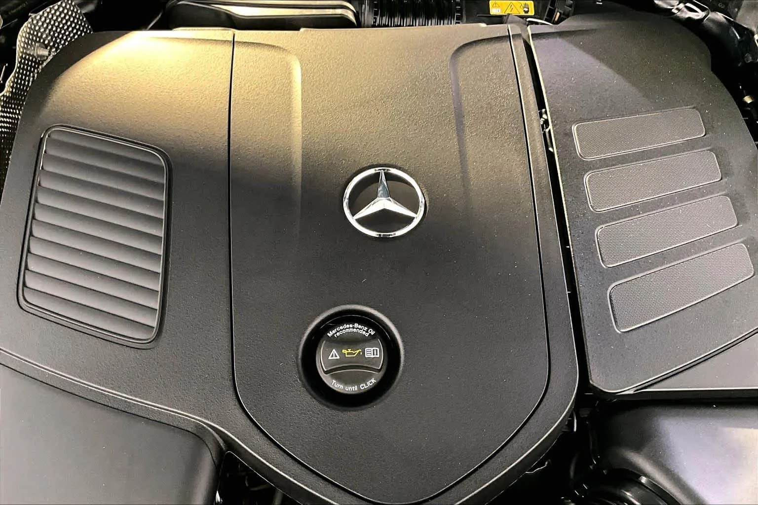 New 2027 Verde Silver Metallic Mercedes-Benz GLC 300 image 15
