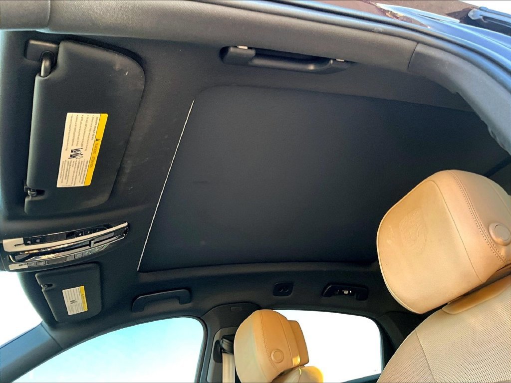 Used 2022  Porsche Platinum Edition image 18
