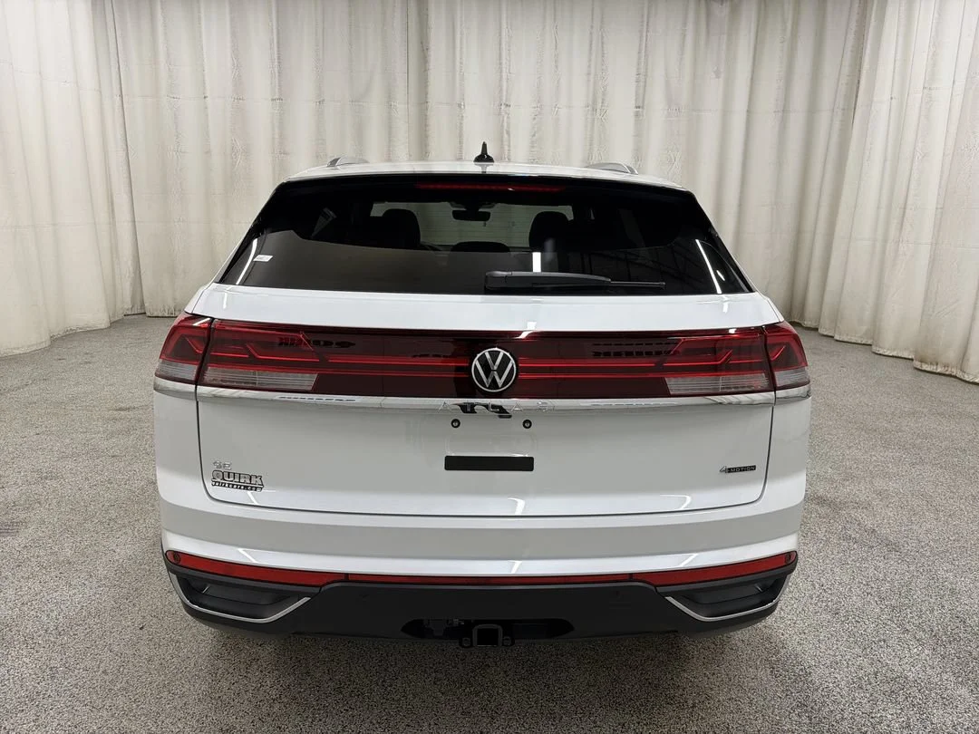 New 2026 Opal White Pearl Volkswagen 2.0T SE w/Technology image 7