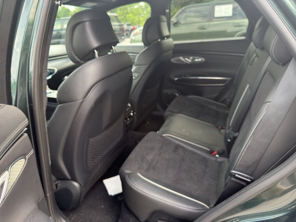 Used 2022 CARDIFF GREEN Genesis 3.5T Sport image 6