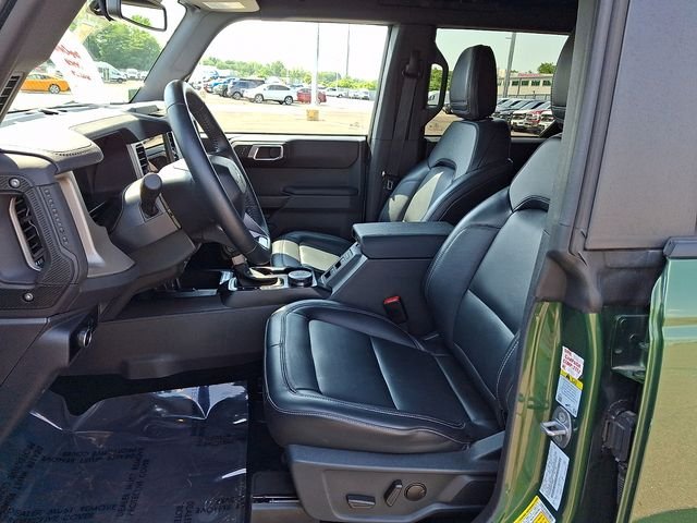 Used 2025 Green Metallic Ford Outer Banks image 13