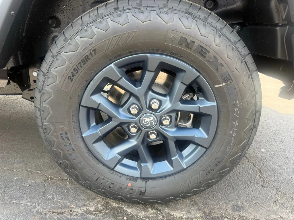 New 2026 Granite Crystal Metallic Clear-Coat Exterior Paint Jeep 85th Anniversary Edition image 39