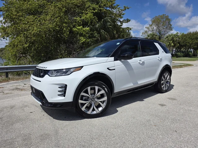 2026 Land Rover Discovery Sport P250 Landmark