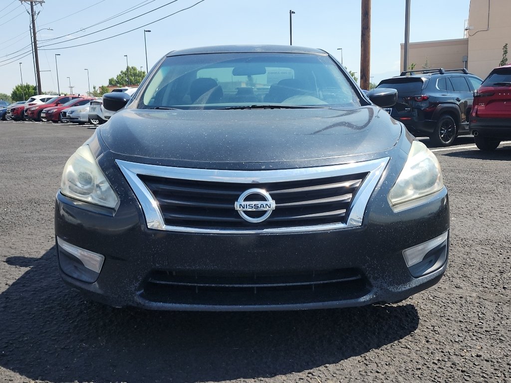 Used 2015 Super Black Nissan 2.5 S image 2