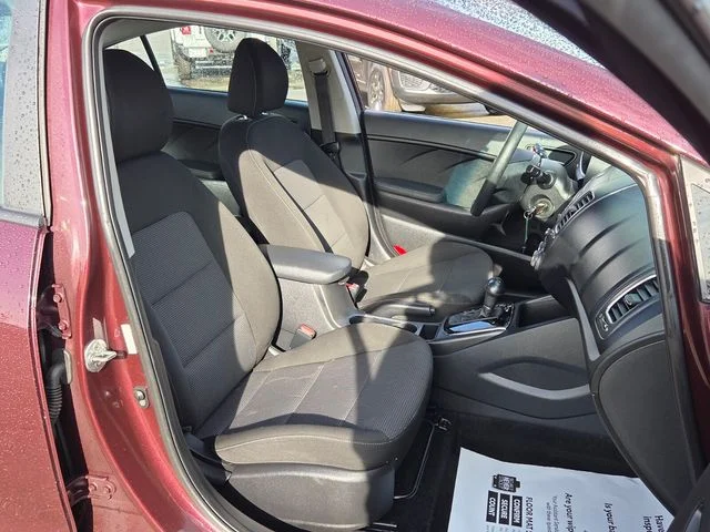 Used 2017 Red Kia LX image 15