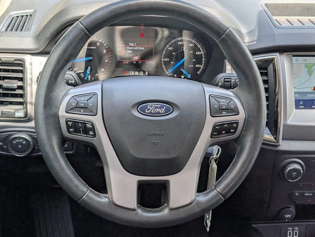 Used 2022 Black Ford XLT image 25