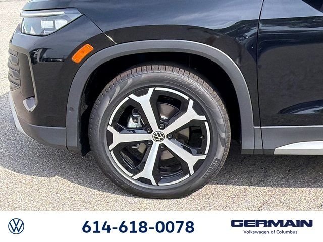 New 2026 Deep Black Pearl Volkswagen 2.0T SE image 11