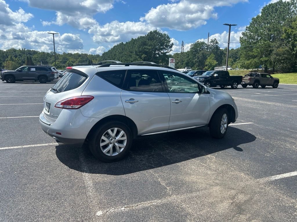 Used 2014 Silver Nissan SL image 3