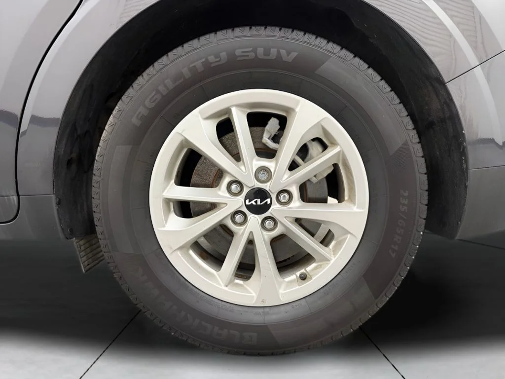 Used 2024 Gray Kia LX image 30