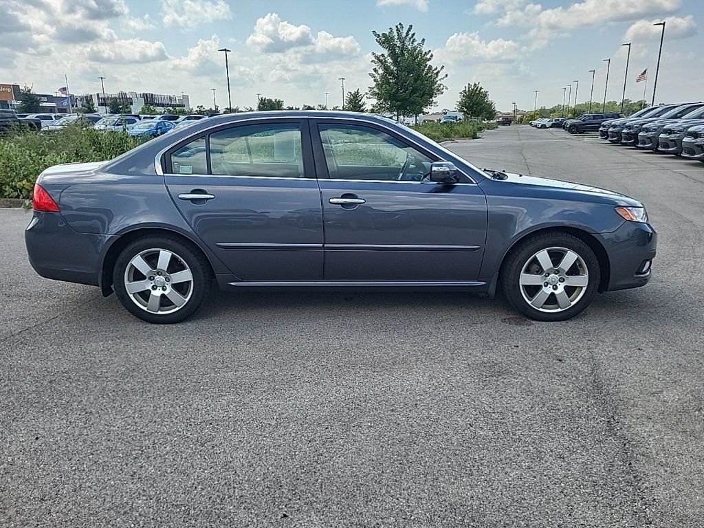 Used 2009 Gray Kia EX image 6