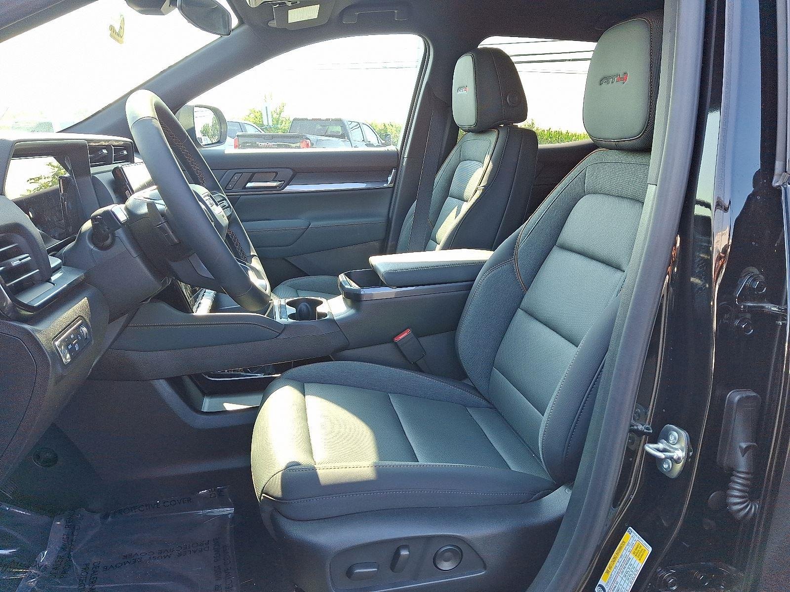 2026 GMC Terrain AT4 - Photo 7