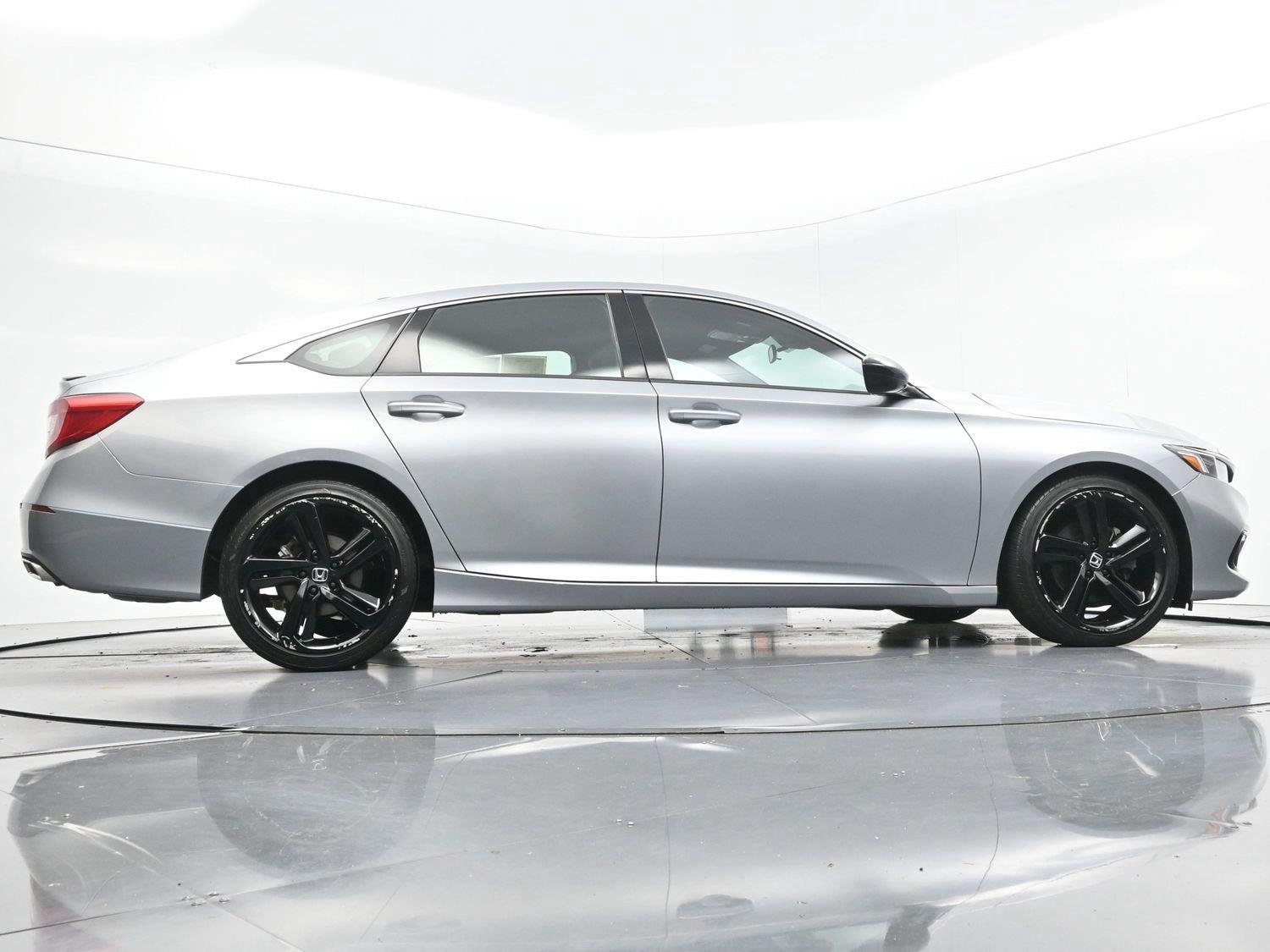 Used 2022 Lunar Silver Metallic Honda Sport image 48