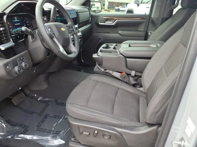 Used 2024 Slate Gray Metallic Chevrolet LT image 11