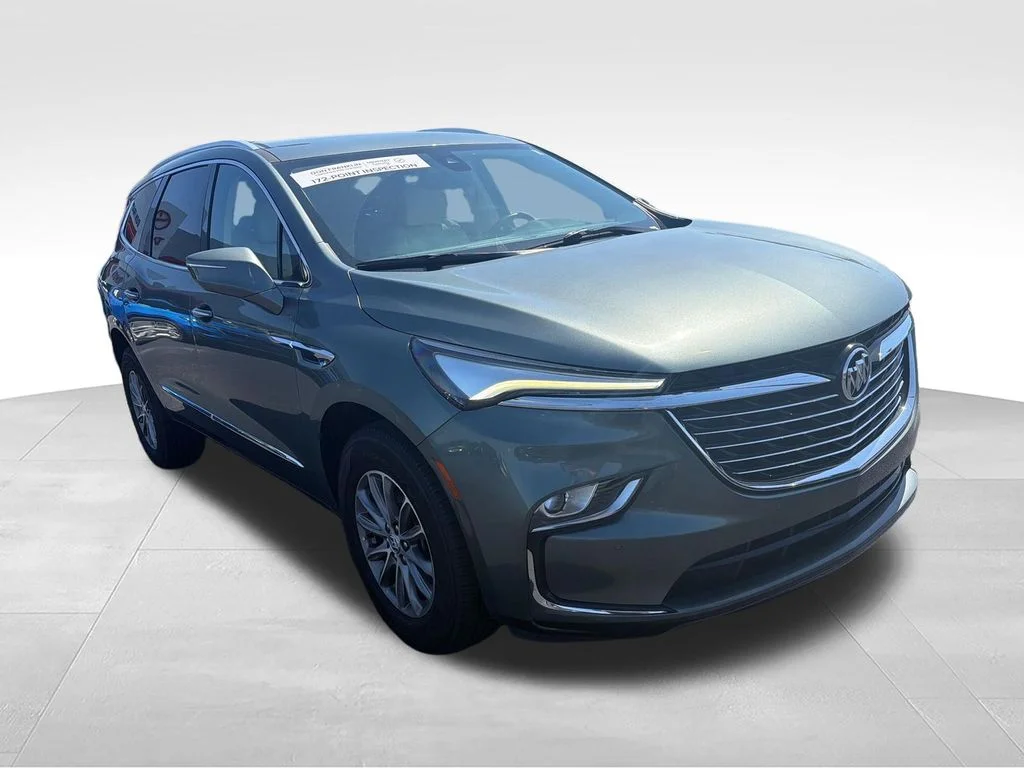 Used 2023 Green Buick Essence image 9