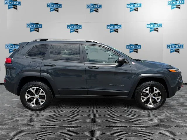 Used 2016 Black Jeep Trailhawk image 6