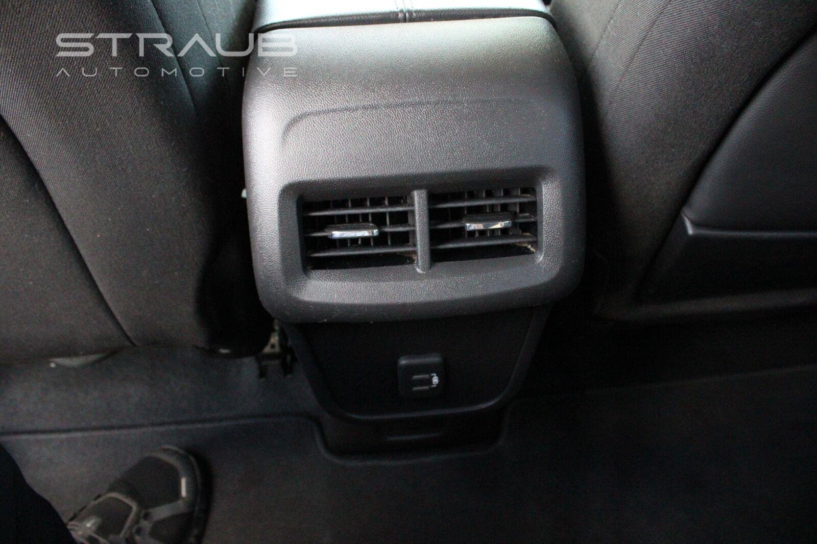 Used 2019 Coppertino Metallic GMC SLE image 30