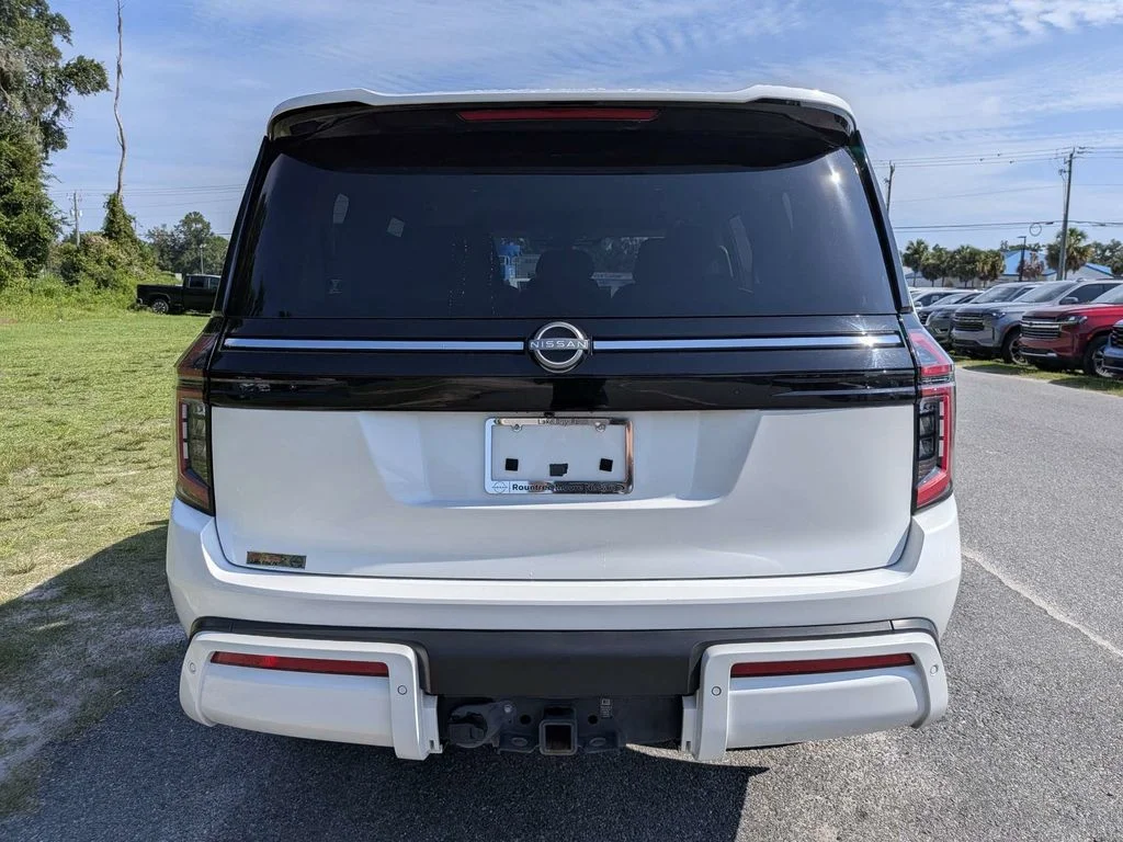 Used 2025 White Nissan SV image 4