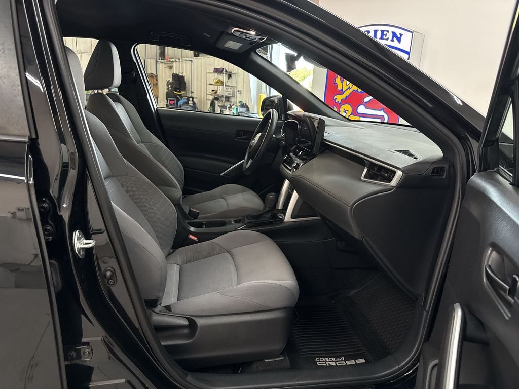 Used 2023 Jet Black Toyota Hybrid S image 17