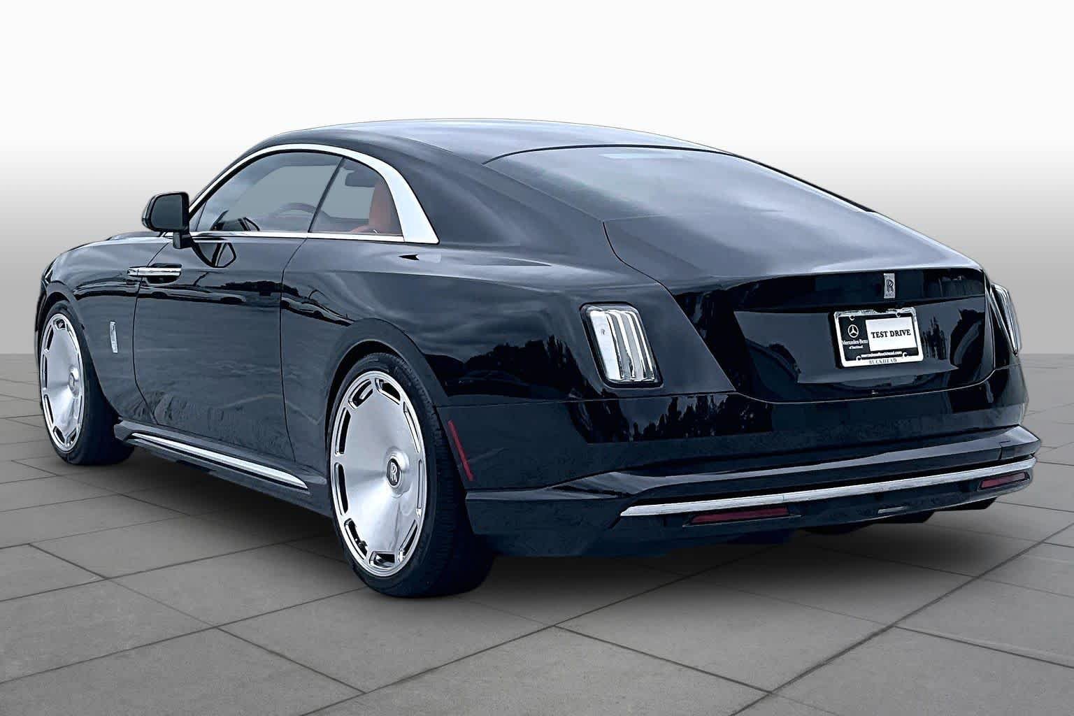 Used 2024 Black Diamond Rolls-Royce  image 11
