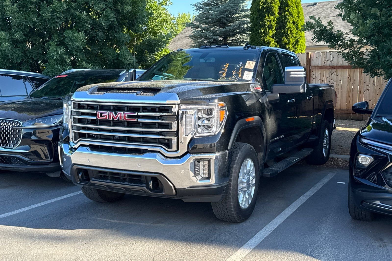 Used 2022 Black GMC SLT image 2