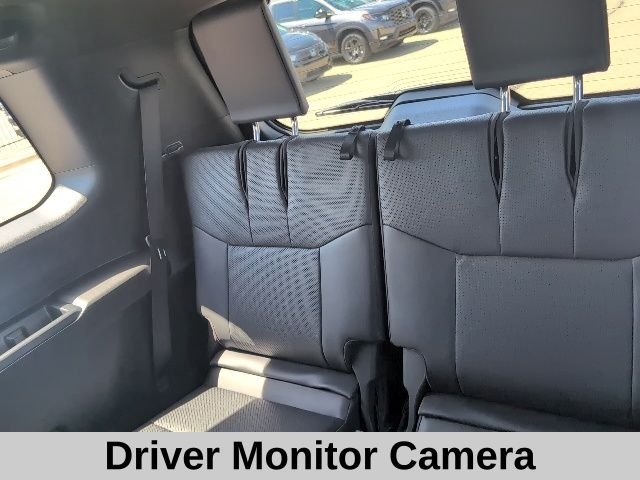 Used 2025 White Pearl Lexus 550 Premium+ image 14