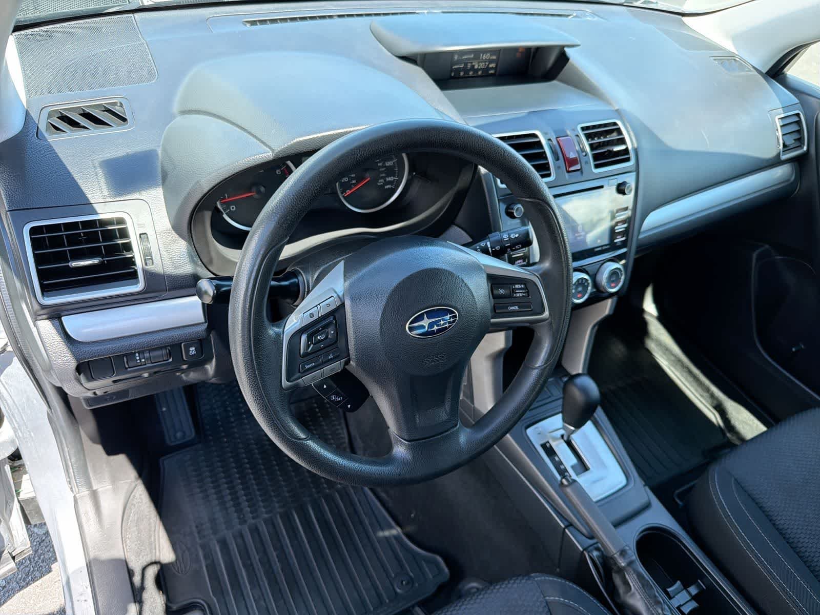 Used 2016 Ice Silver Metallic Subaru 2.5i Premium image 10