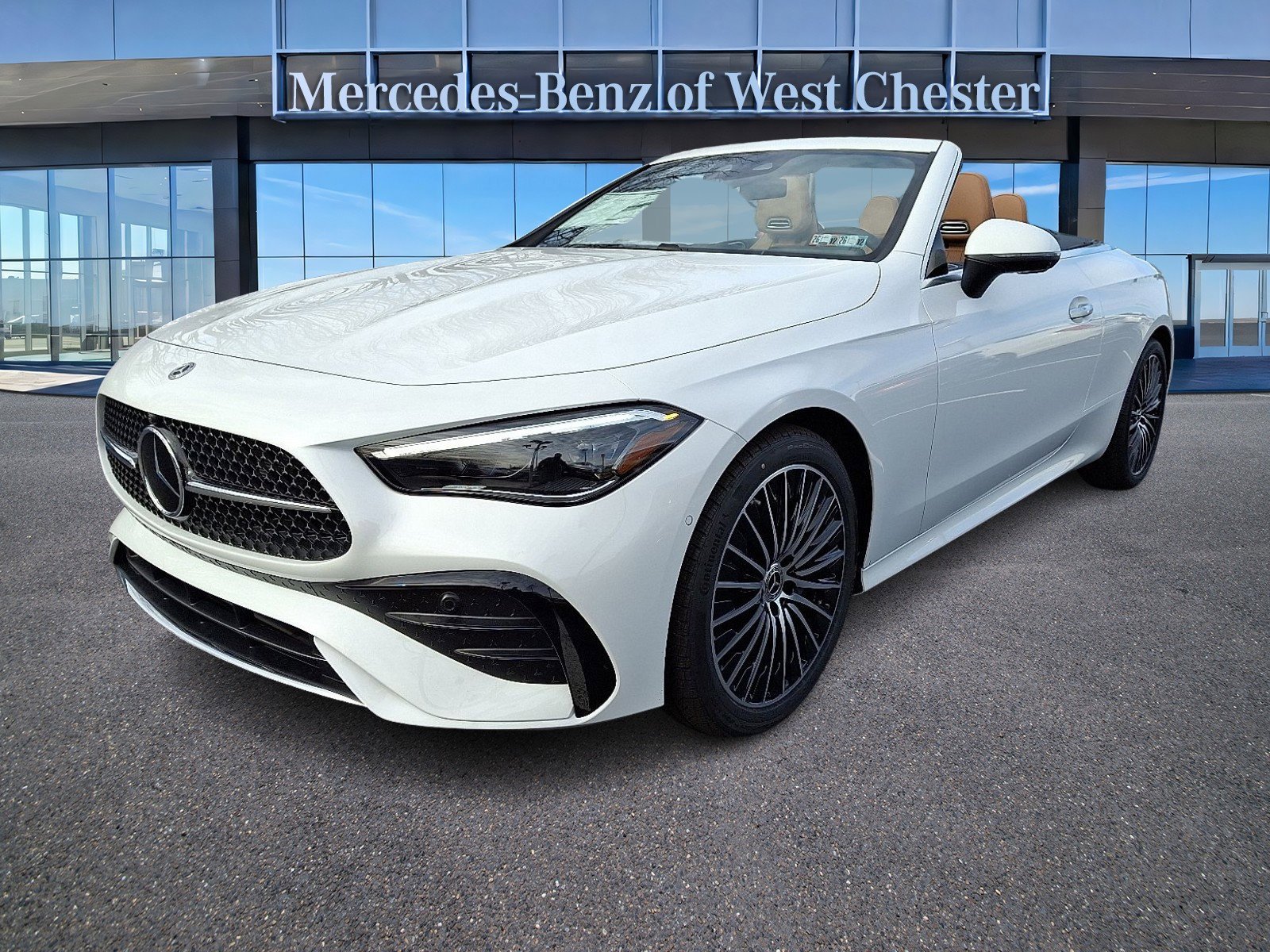 New 2026 MANUFAKTUR Moonlight White Metallic Mercedes-Benz CLE 300 image 24