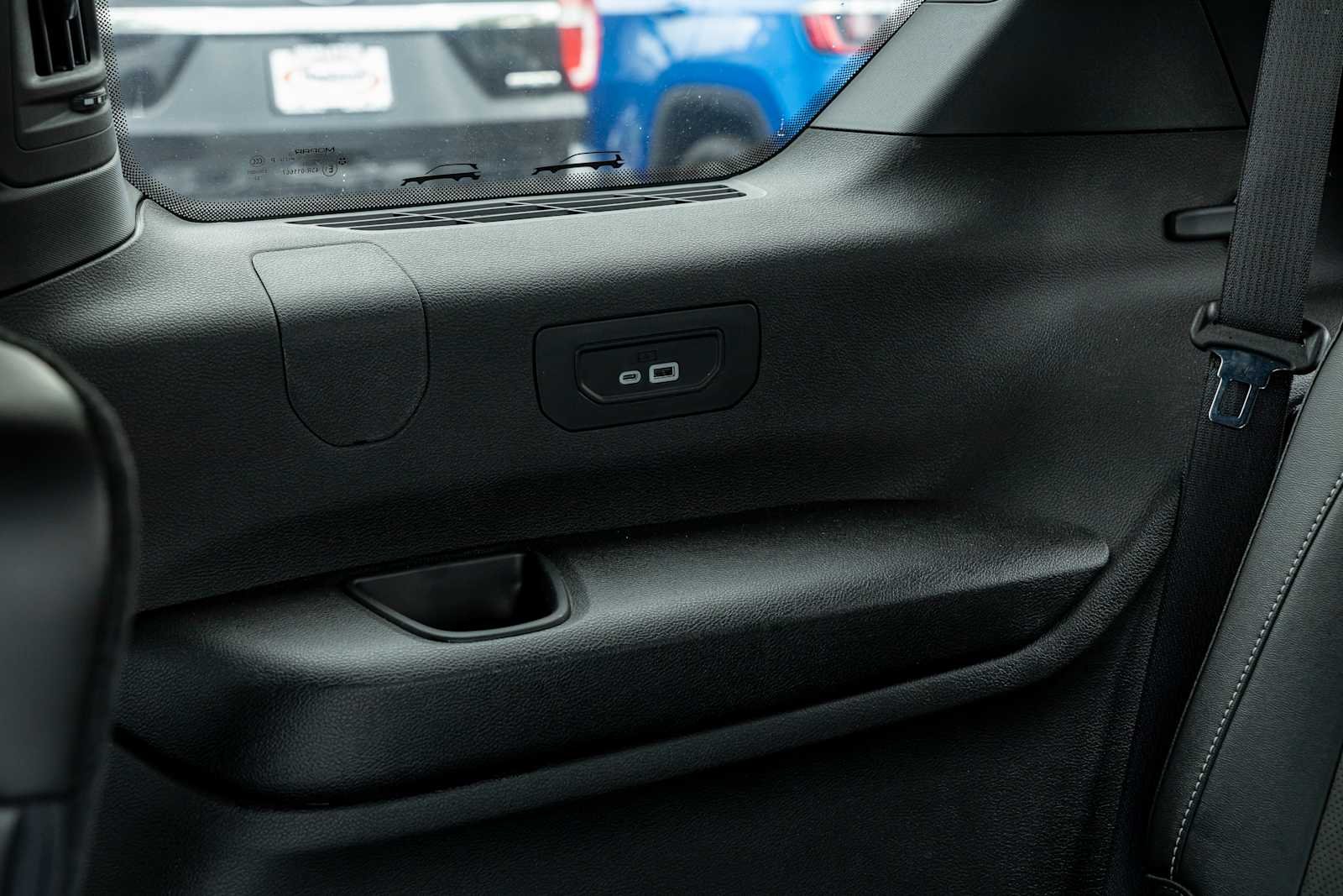Used 2023 Bright White Clearcoat Jeep Altitude image 31