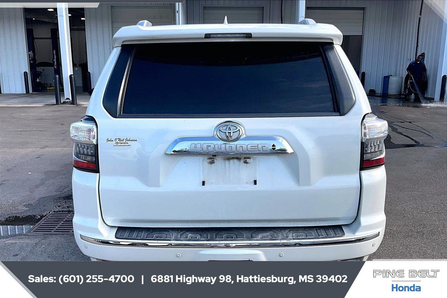 Used 2018 Blizzard Pearl Toyota Limited image 4