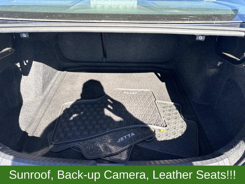 Used 2019 Black Volkswagen SEL image 6