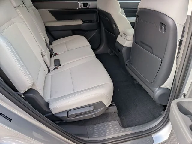 New 2026 Silver Hyundai SE image 30
