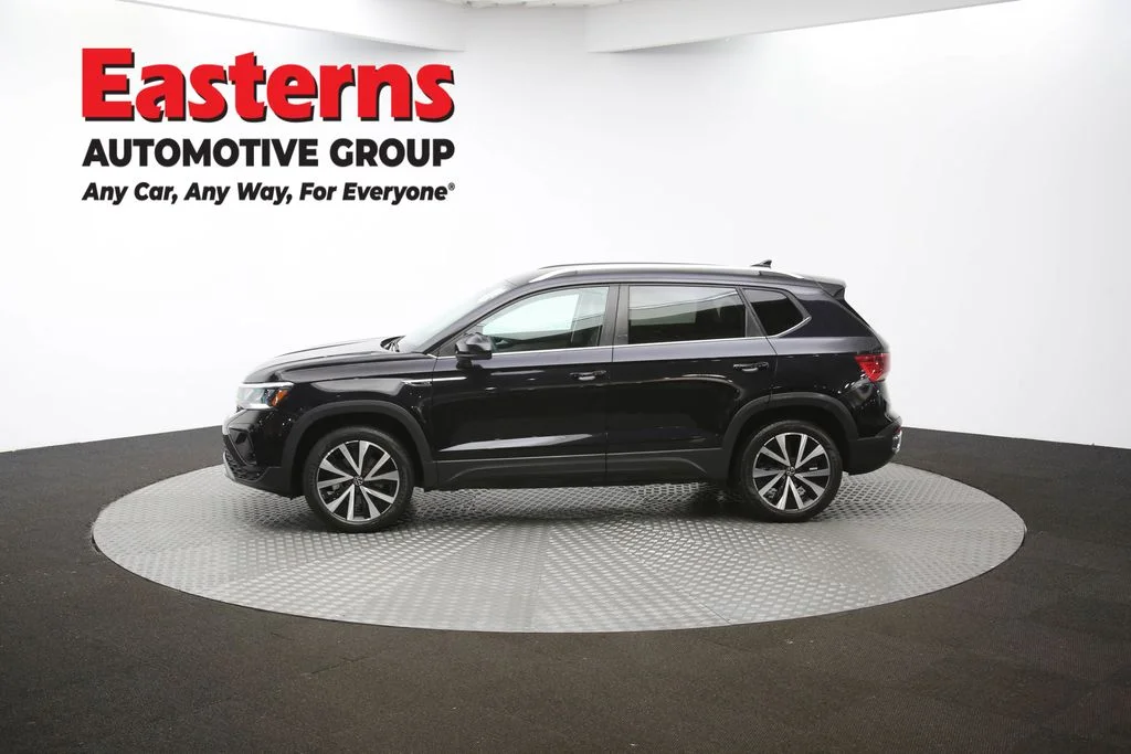 Used 2024 Black Volkswagen 1.5T SE image 58