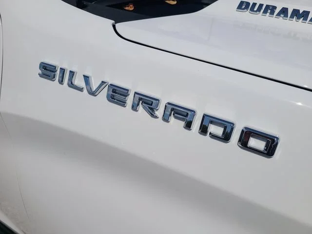 New 2026 Summit White Chevrolet RST image 31