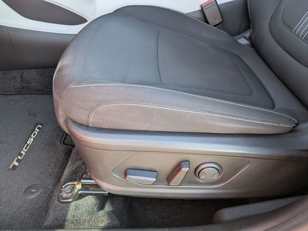 Used 2023 Red Hyundai SEL image 12