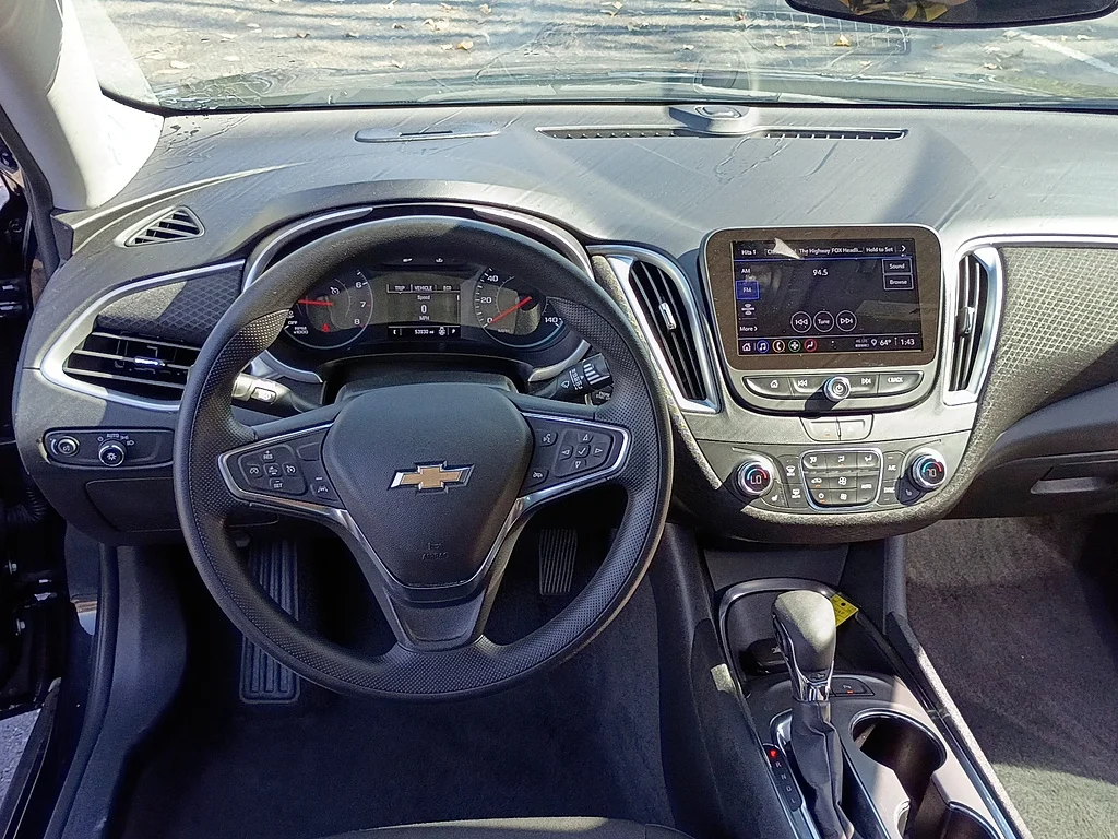 2025 Chevrolet Malibu LT, photo 12 of 12