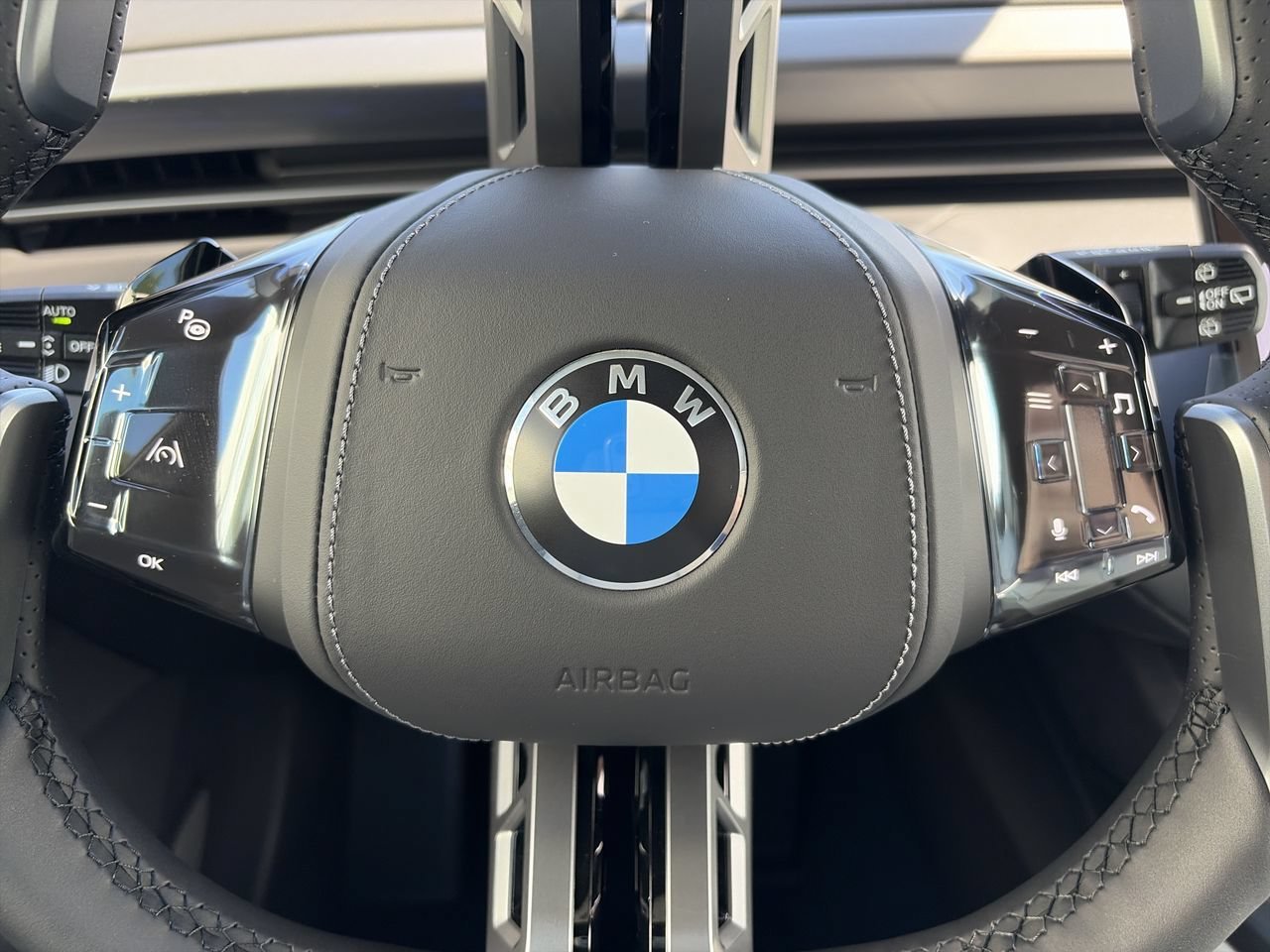 New 2027 Alpine White BMW 40 xDrive image 22