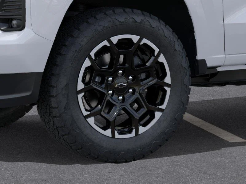 New 2026 Summit White Chevrolet Z71 image 9