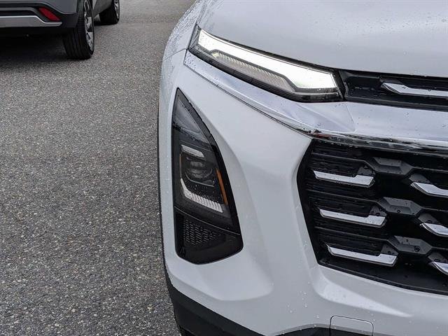New 2027 Summit White Chevrolet LT image 36