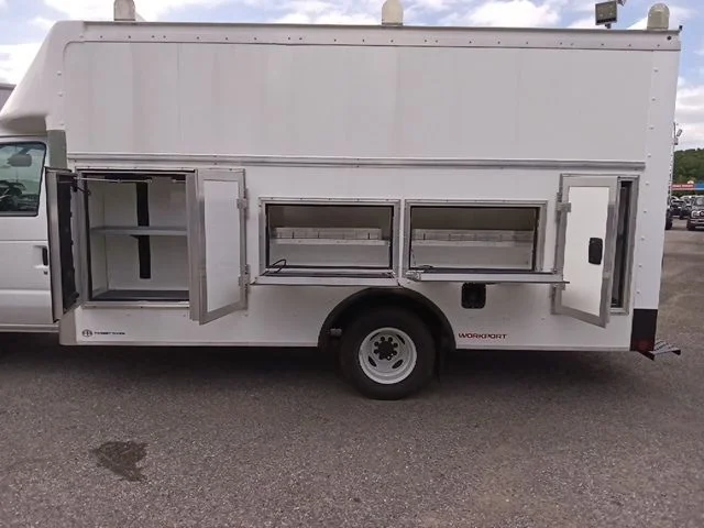 New 2026 Oxford White Ford E-450 DRW image 24