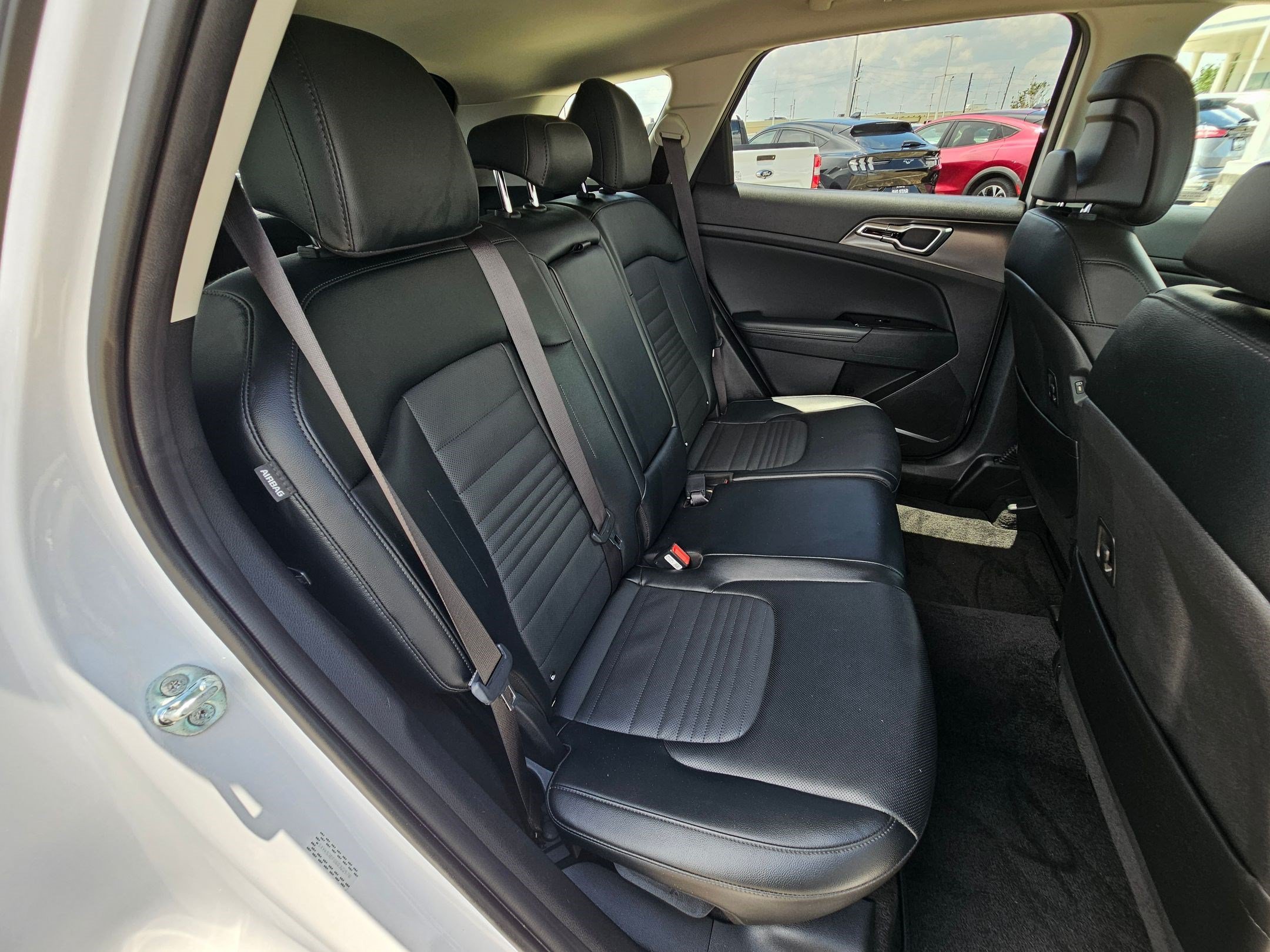 Used 2025 Glacial White Pearl Kia SX-Prestige image 27