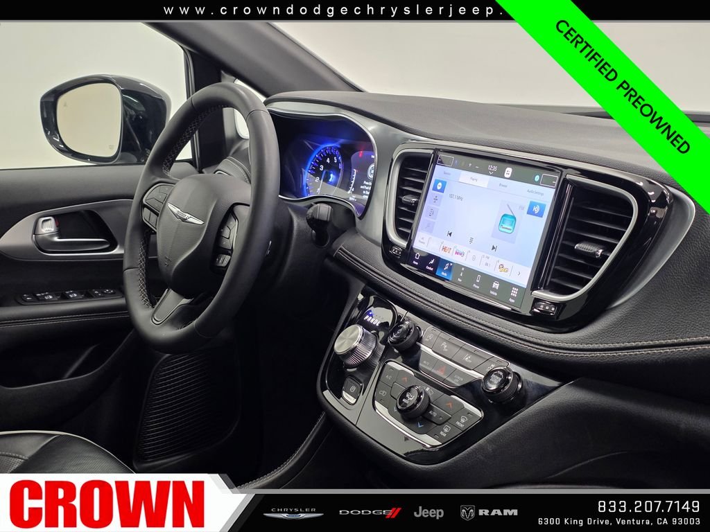 Used 2026 Silver Chrysler Limited image 15