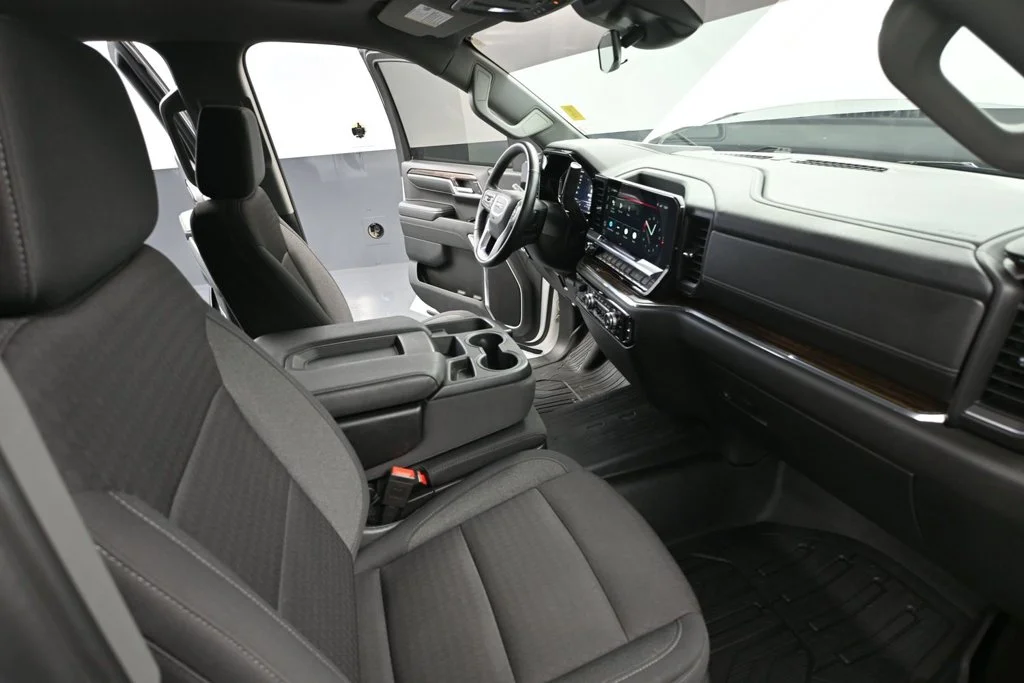 Certified Used 2024 White GMC Elevation image 36