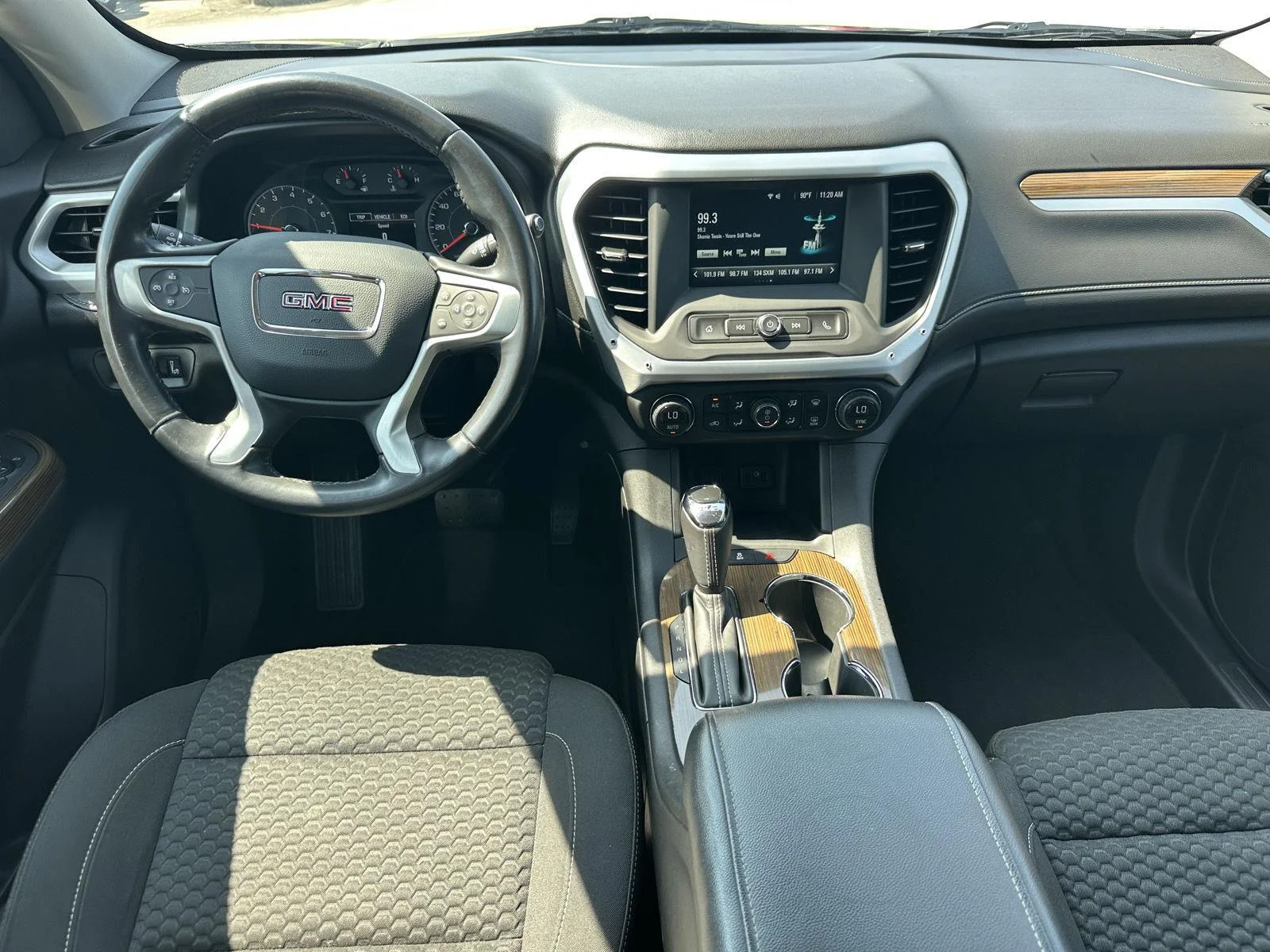 Used 2019 Ebony Twilight Metallic GMC SLE image 12
