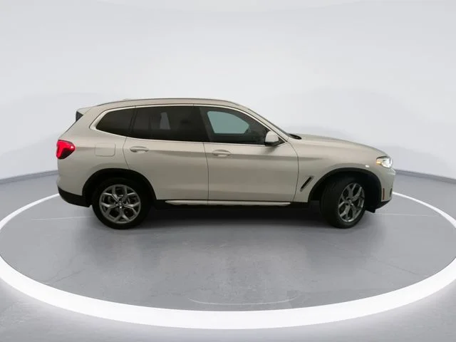 Used 2024 White BMW sDrive30i image 5