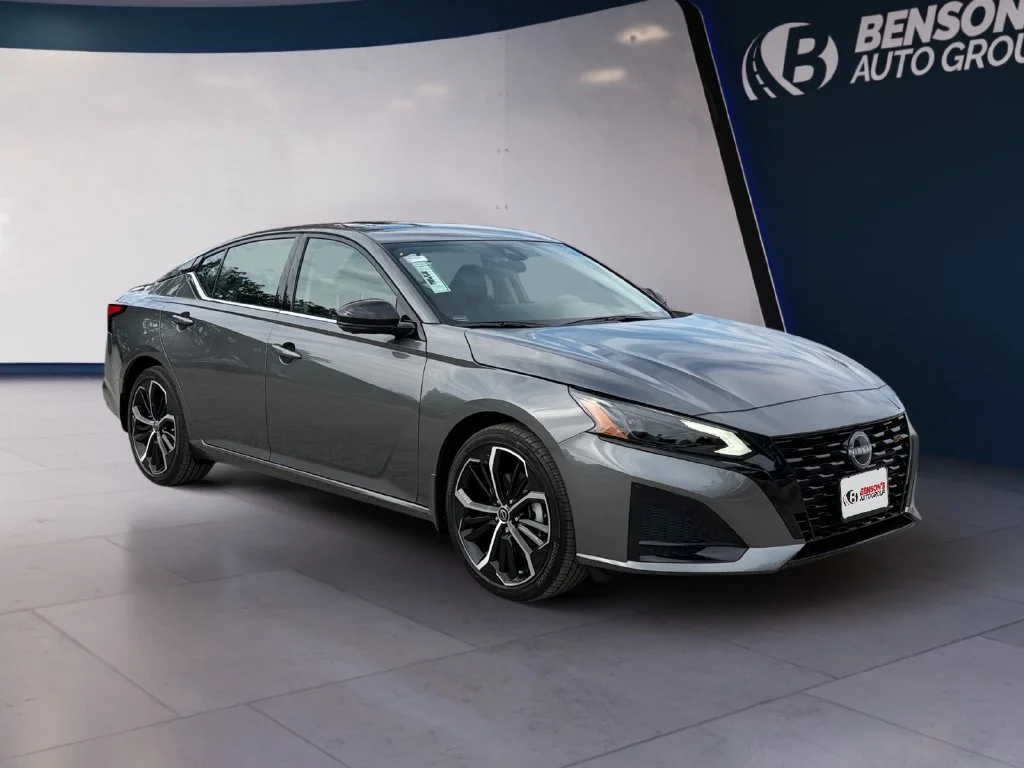 New 2026 Gray Nissan 2.5 SR image 7