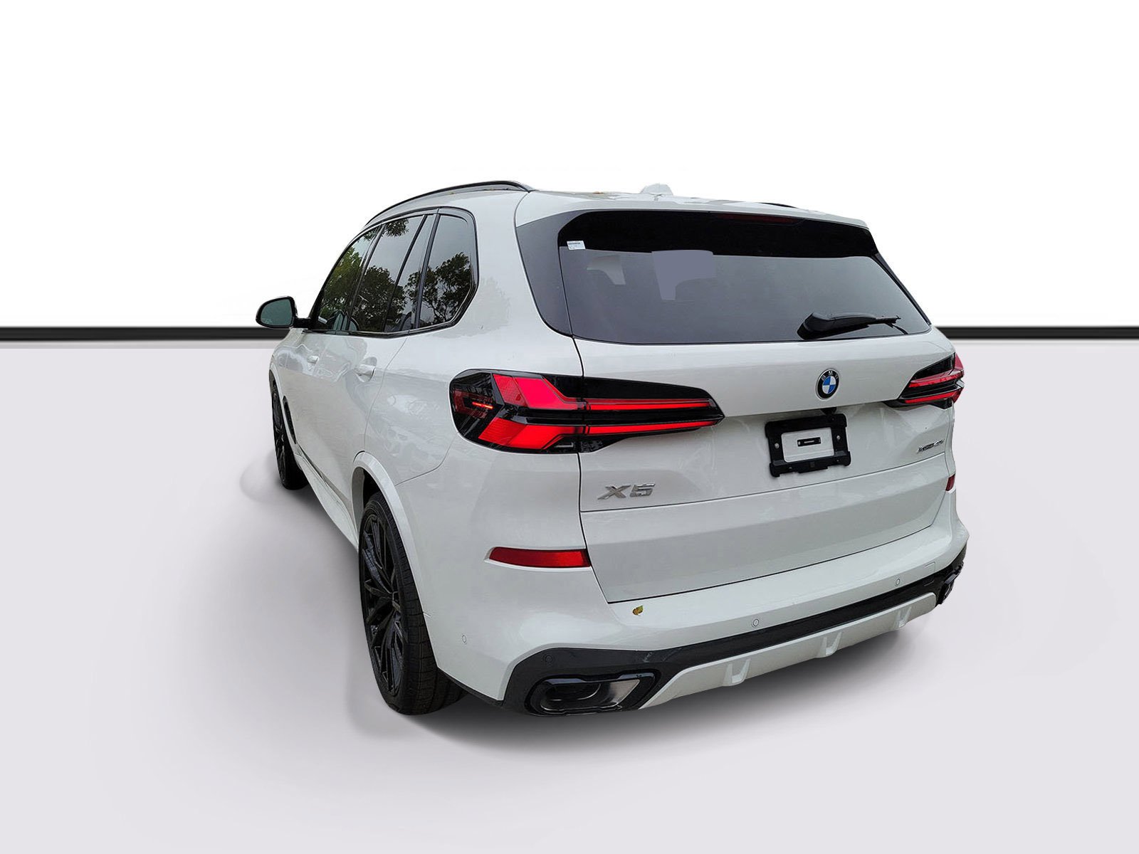 New 2026 Alpine White BMW xDrive40i image 3