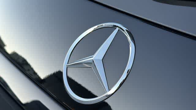 Certified Used 2026 Black Mercedes-Benz GLC 300 image 9