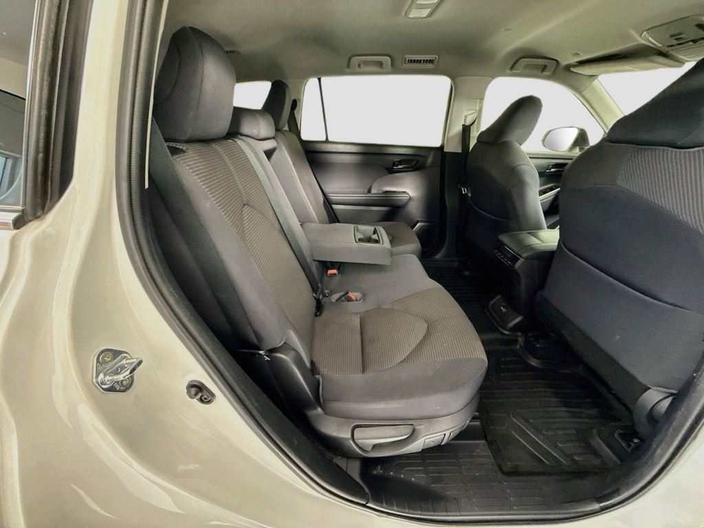 Used 2021 Blizzard Pearl Toyota LE image 22