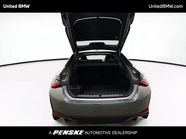 New 2026 Skyscraper Grey Metallic BMW i4 image 14
