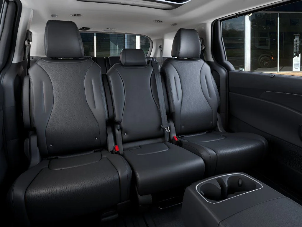 New 2027 Snow White Pearl Kia SX image 16